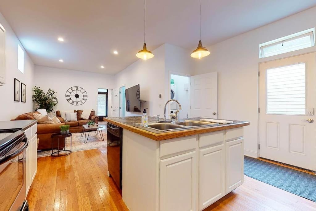 Private Home-Backyard-Parking Near Nulu Downtown لويفيل المظهر الخارجي الصورة